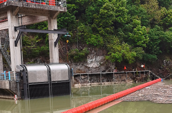 二郎坝公司葫芦头电站发电洞进水口拦污改造项目顺利召开竣工验收会议